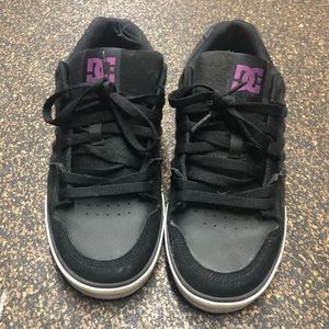 DC skate shoes